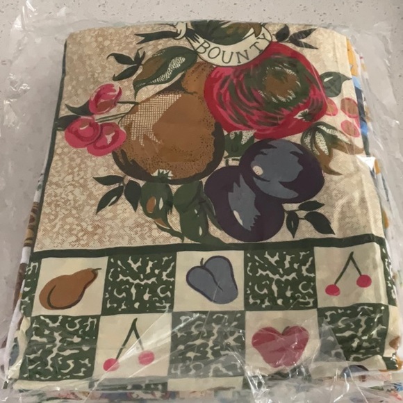 12 pack of Aprons - Picture 3 of 6